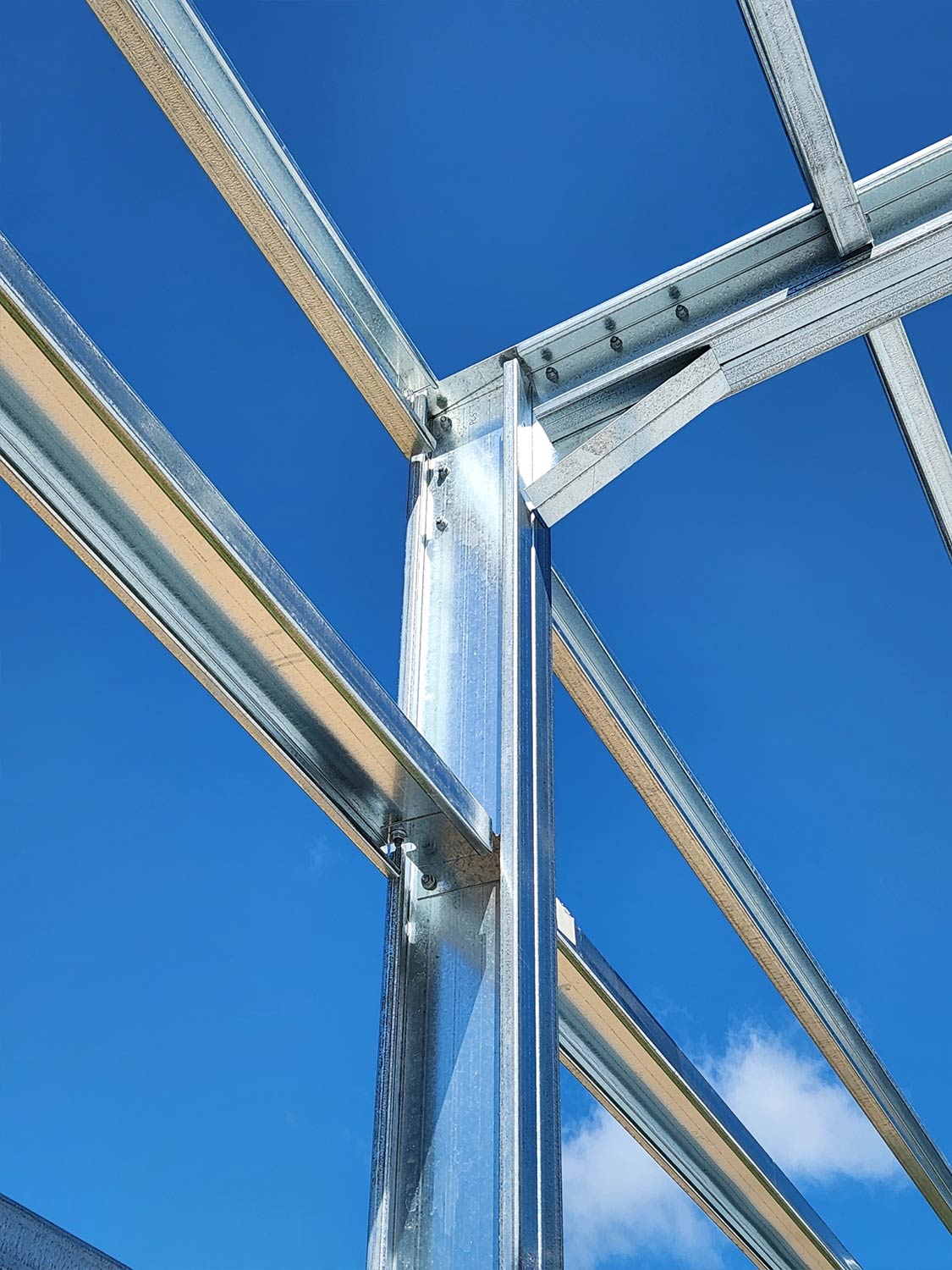 building-with-steel2